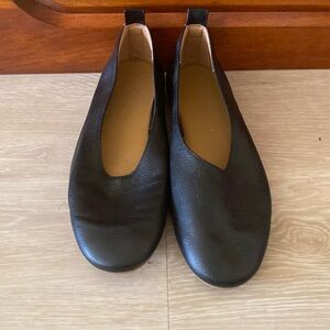 Everlane leather flats